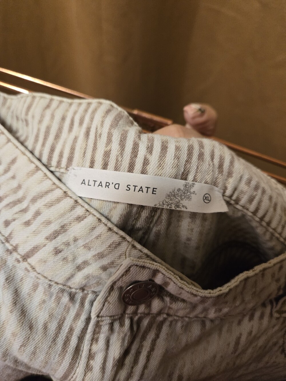 Altar'd State Ellis Pinstripe Cargo Pants Size XL - Picture 5 of 5